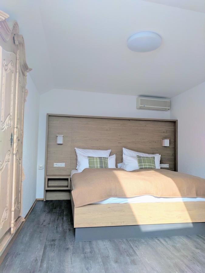 Hotel Peter Schaefer 긴스하임구스타프스부르크 외부 사진
